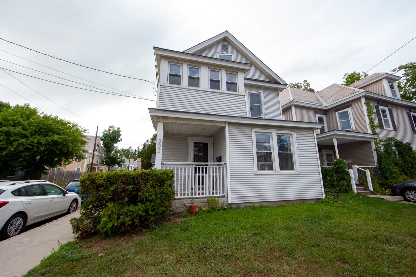 302 Colchester Ave - Image 3