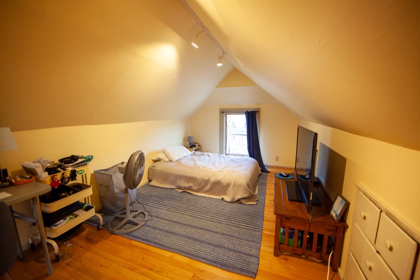 302 Colchester Ave - Image 24