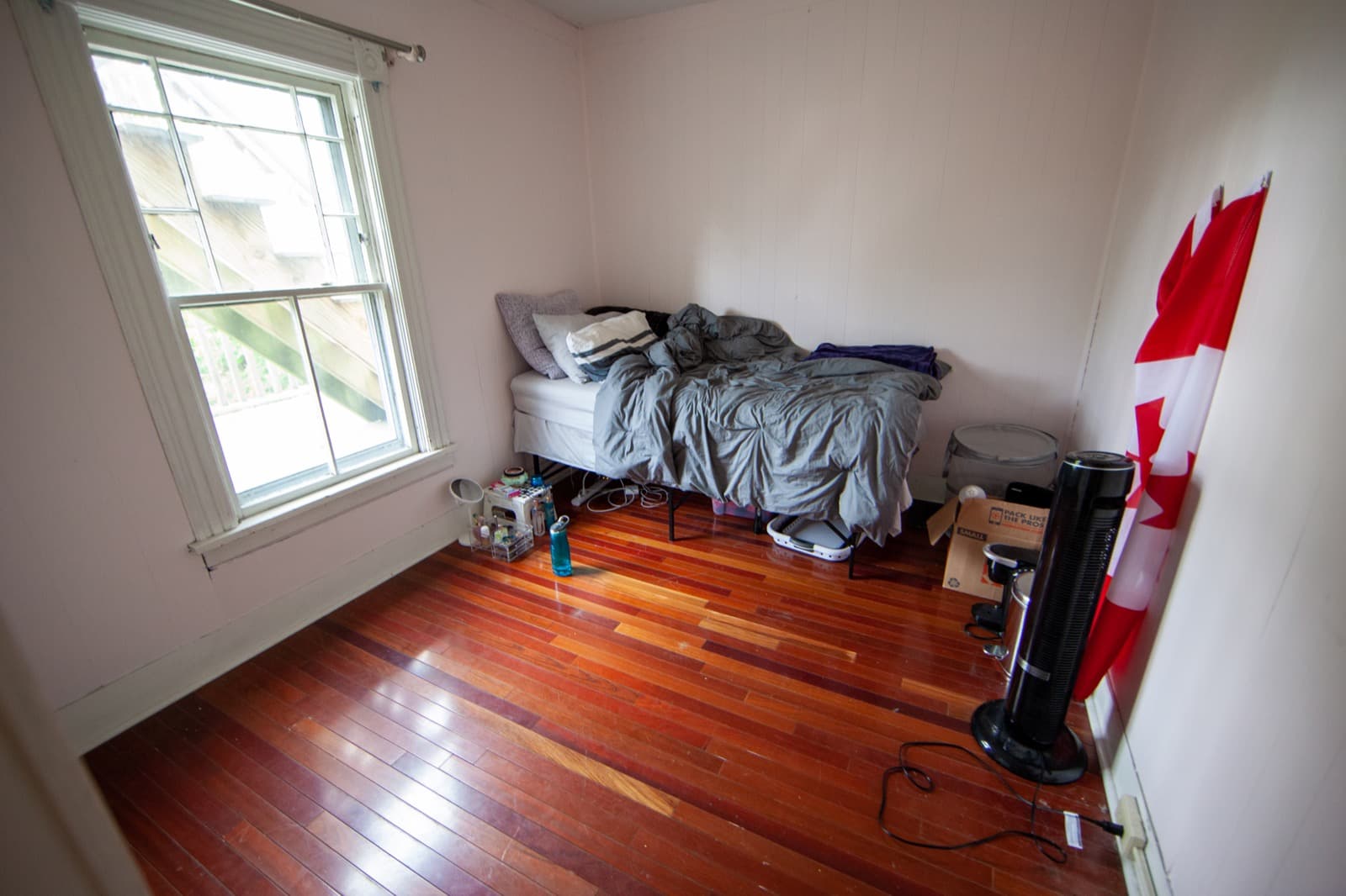 70 Buell St - Image 20